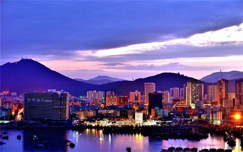 在从江县适合夫妻两个开的酸辣粉项目有哪些推荐，从江县加盟顶大酸辣粉正常几年回本